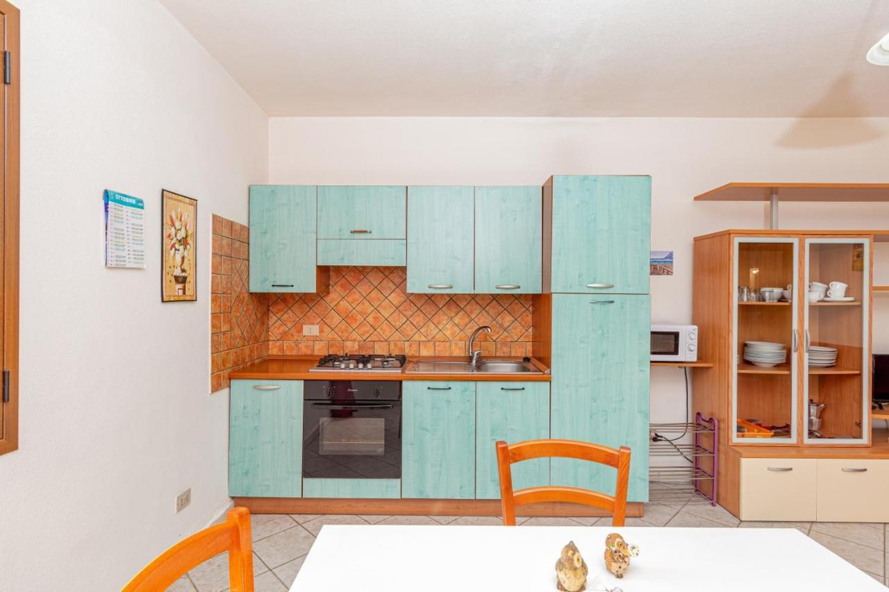 Appartamento Residenziale Trilocale 6 Posti Letto Via Sardegna San Teodoro Ngoại thất bức ảnh