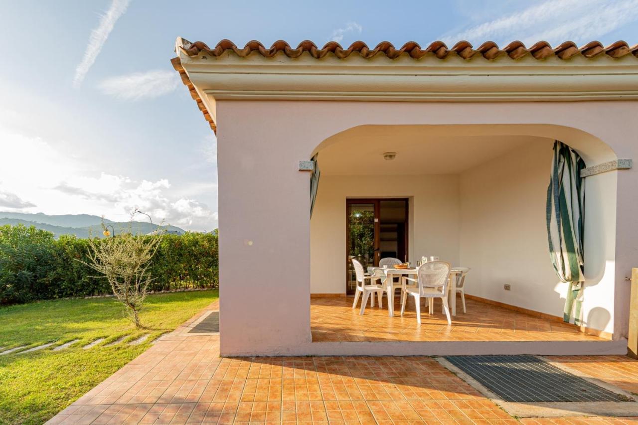 Appartamento Residenziale Trilocale 6 Posti Letto Via Sardegna San Teodoro San Teodoro  Ngoại thất bức ảnh