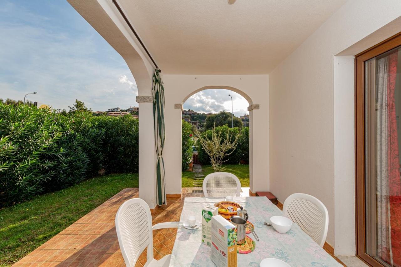Appartamento Residenziale Trilocale 6 Posti Letto Via Sardegna San Teodoro Ngoại thất bức ảnh