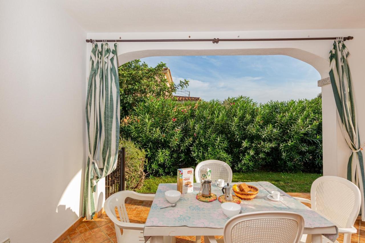 Appartamento Residenziale Trilocale 6 Posti Letto Via Sardegna San Teodoro Ngoại thất bức ảnh