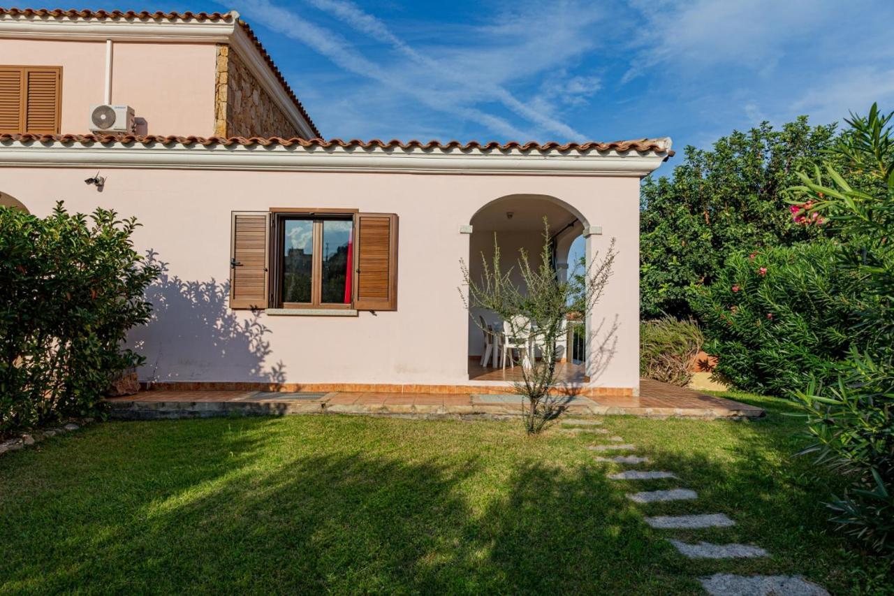 Appartamento Residenziale Trilocale 6 Posti Letto Via Sardegna San Teodoro Ngoại thất bức ảnh